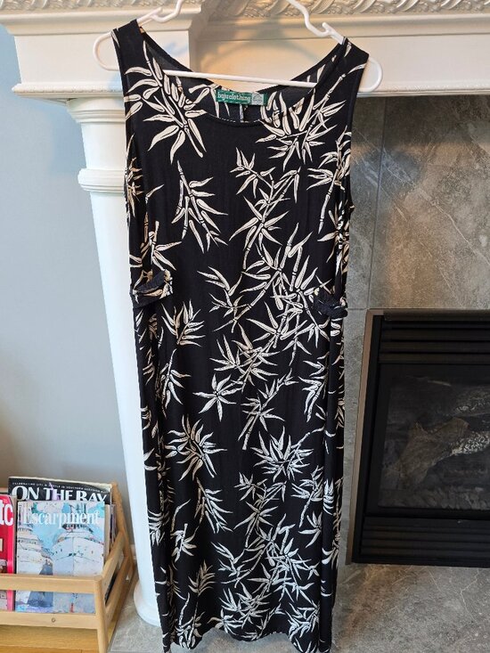 Baju Clothing Dresses & Skirts - Baju Clothing sleeveless palm print motive dress large